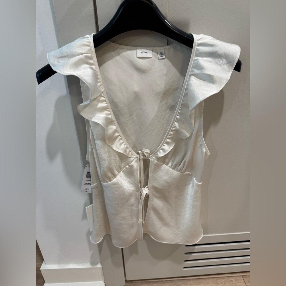 Wilfred Tonka Cream Ruffle V-Neck Blouse